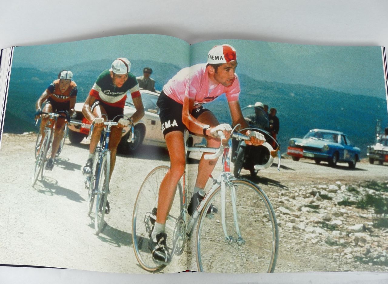 Merckx leads Felice Gimondi and Michele Dancelli up a climb in 1969