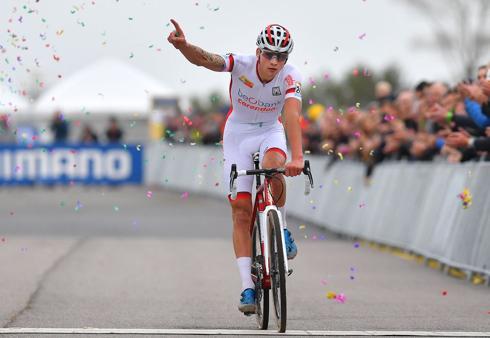 Mathieu van der Poel wins in koksijde