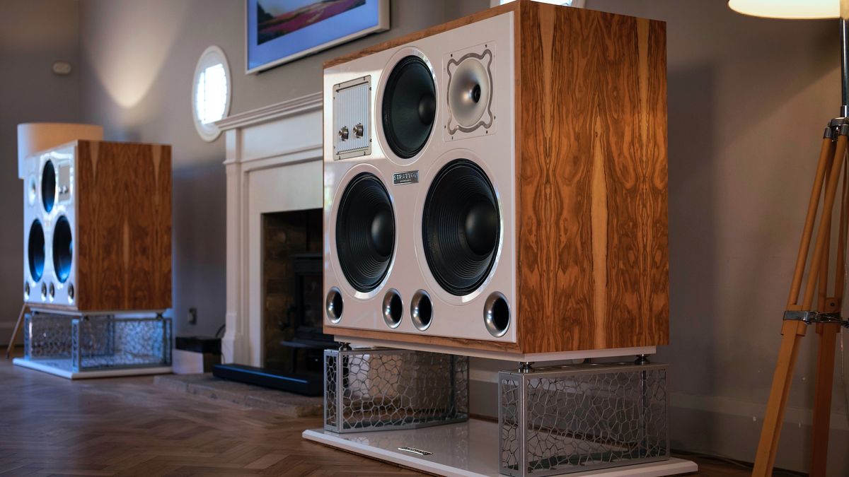 Stratton Acoustics' huge, high-end stereo speakers take inspiration from the giants of old