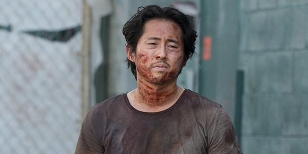 See Glenn's Gross Bug-Eye Close And Bloody In This Walking Dead Set Photo | Cinemablend