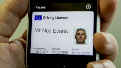 160517-phone-driving-licence.jpg