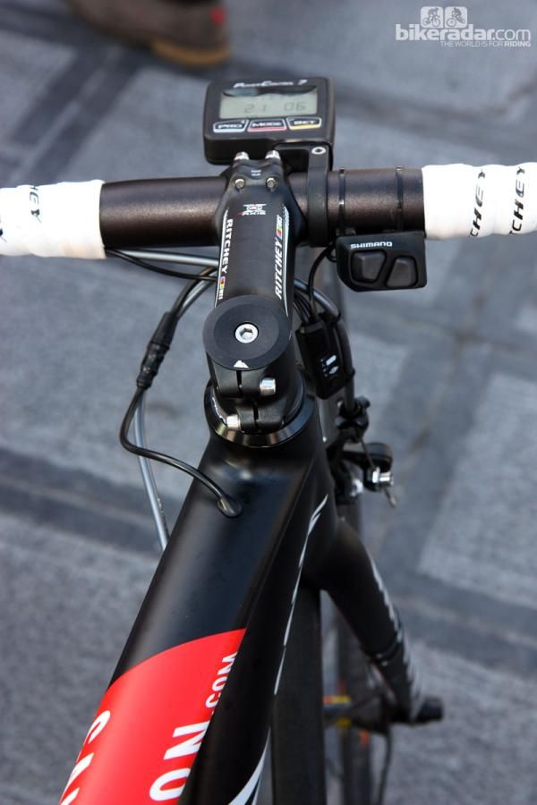 The Shimano Dura-Ace Di2 wire is fed right into the top tube on Katusha's Canyon team bikes.