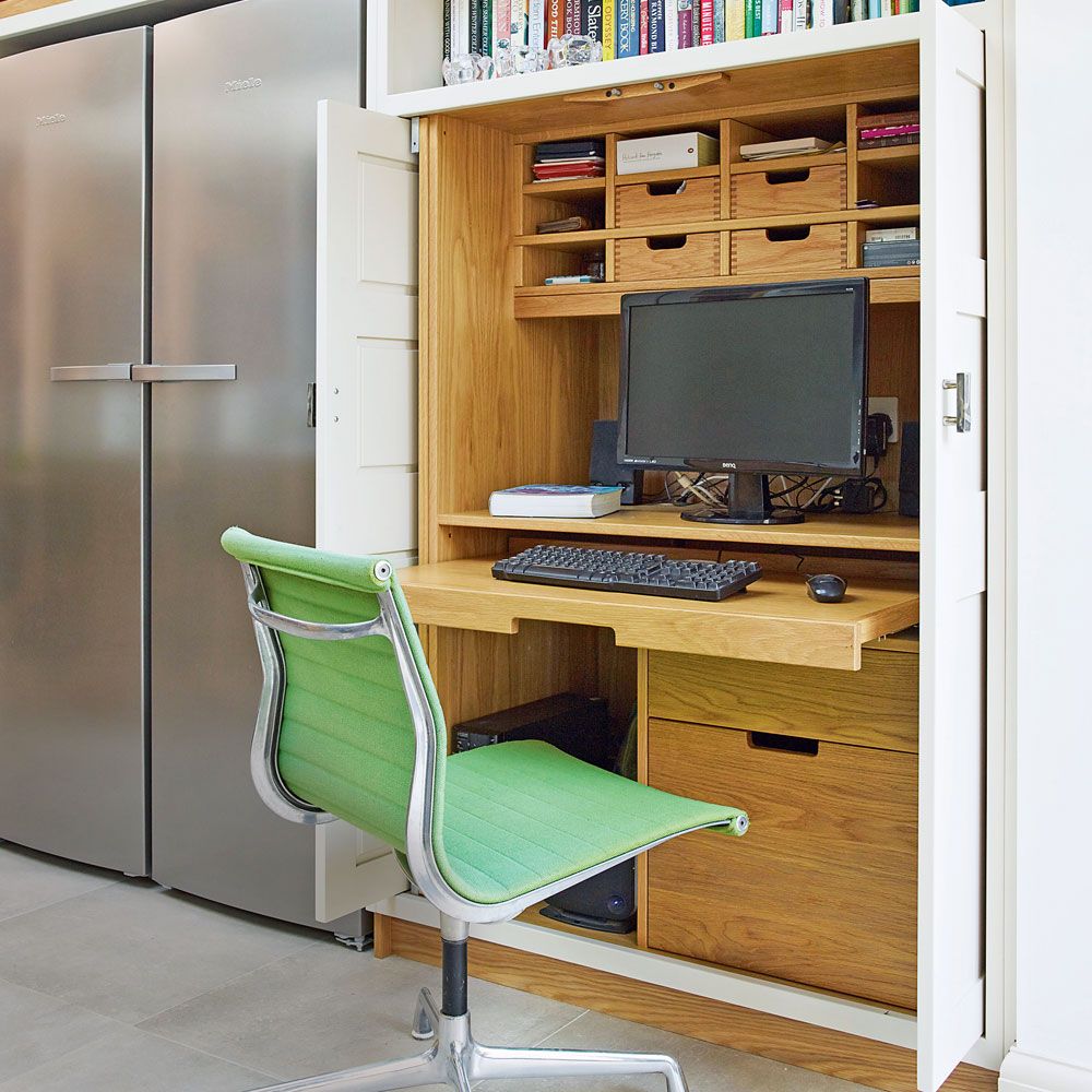 The office in a closet is the latest working from home trend you need