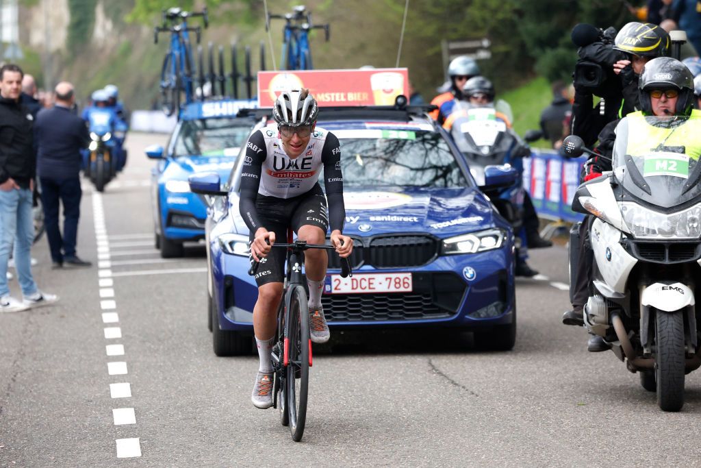Framing Controversy at Amstel Gold Race – Voters Complain, Pogakar Explains, Director Defends