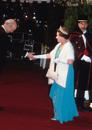 The Queen's birthday: LONDON, UNITED KINGDOM - APRIL 21: Queen Elizabeth ll arrives at the Royal Opera House in Covent Garden to attend a special gala to celebrate her 60th birthday on April 21, 1986 in London, England. (Photo by Anwar Hussein/Getty Images)