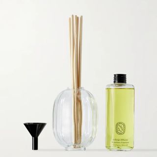 reed diffuser with refill bottle