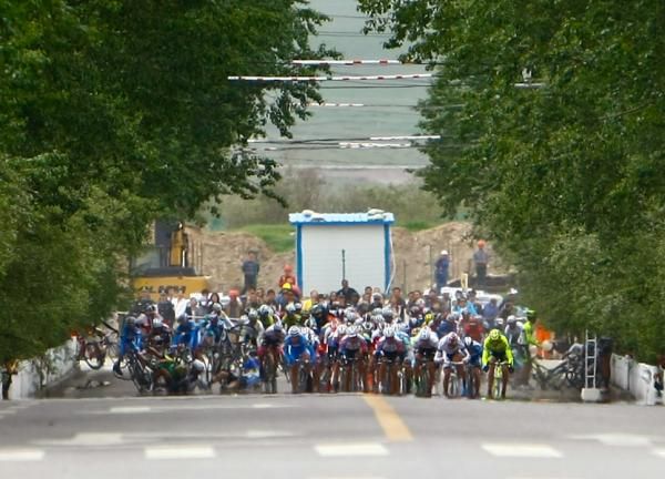 Crash before 200 meter before finish