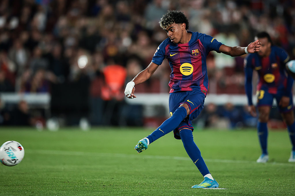 BARCELONA, SPAIN - APRIL 22: Lamine Yamal of FC Barcelona scores the team&amp;apos;s first goal from penalty spot during the LaLiga EA Sports match between FC Barcelona and RC Celta de Vigo at Spotify Camp Nou on April 22, 2026 in Barcelona, Spain. (Photo by Eric Alonso/Getty Images)