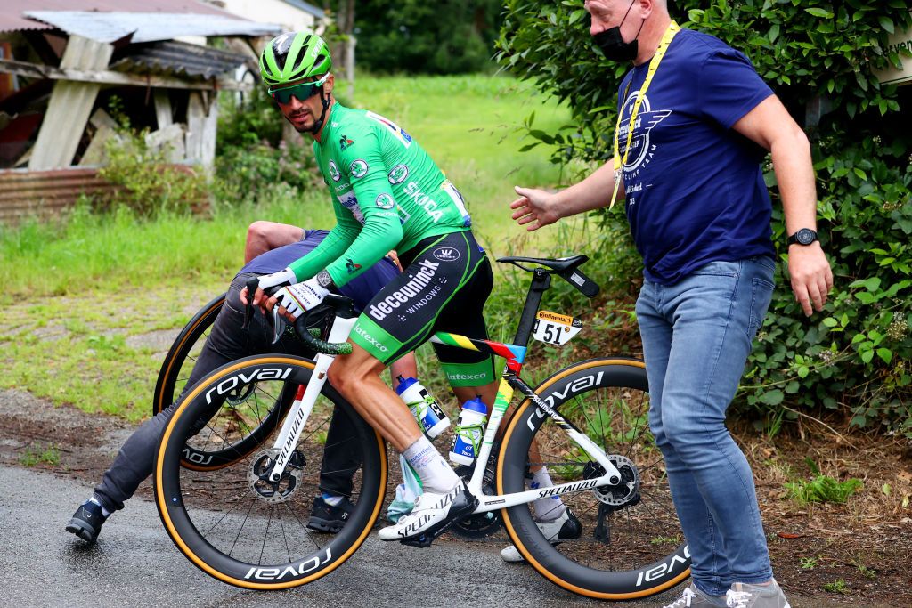 PONTIVY FRANCE JUNE 28 Julian Alaphilippe of France and Team Deceuninck QuickStep suffers a mechanical problem during the 108th Tour de France 2021 Stage 3 a 1829km stage from Lorient to Pontivy LeTour TDF2021 on June 28 2021 in Pontivy France Photo by Michael SteeleGetty Images