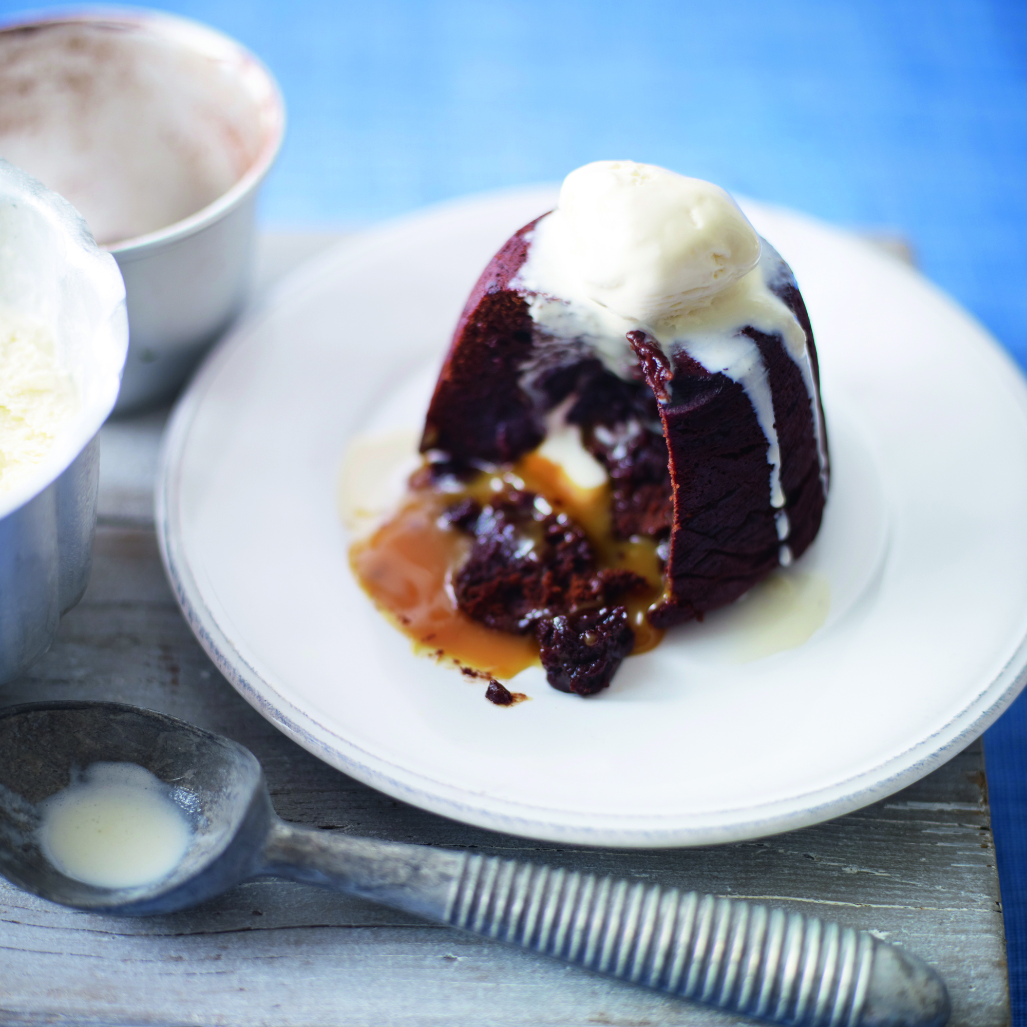 Chocolate Fondants with Salted Caramel
