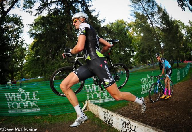Ryan Trebon (Cannondale Cyclocrossworld.com) chose to run the barriers