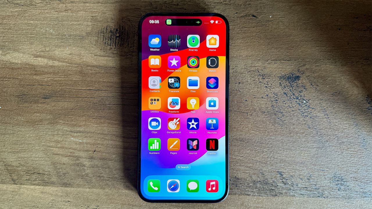 Apple iPhone 15 Plus smartphone