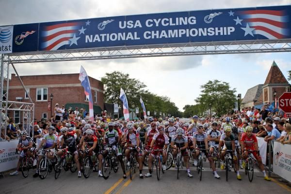 The men take to the start line.