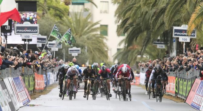 The final sprint for the line in Milan-San Remo