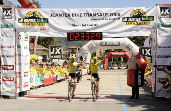 The finish of stage 8.