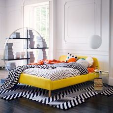 bedroom with bed and bedspread