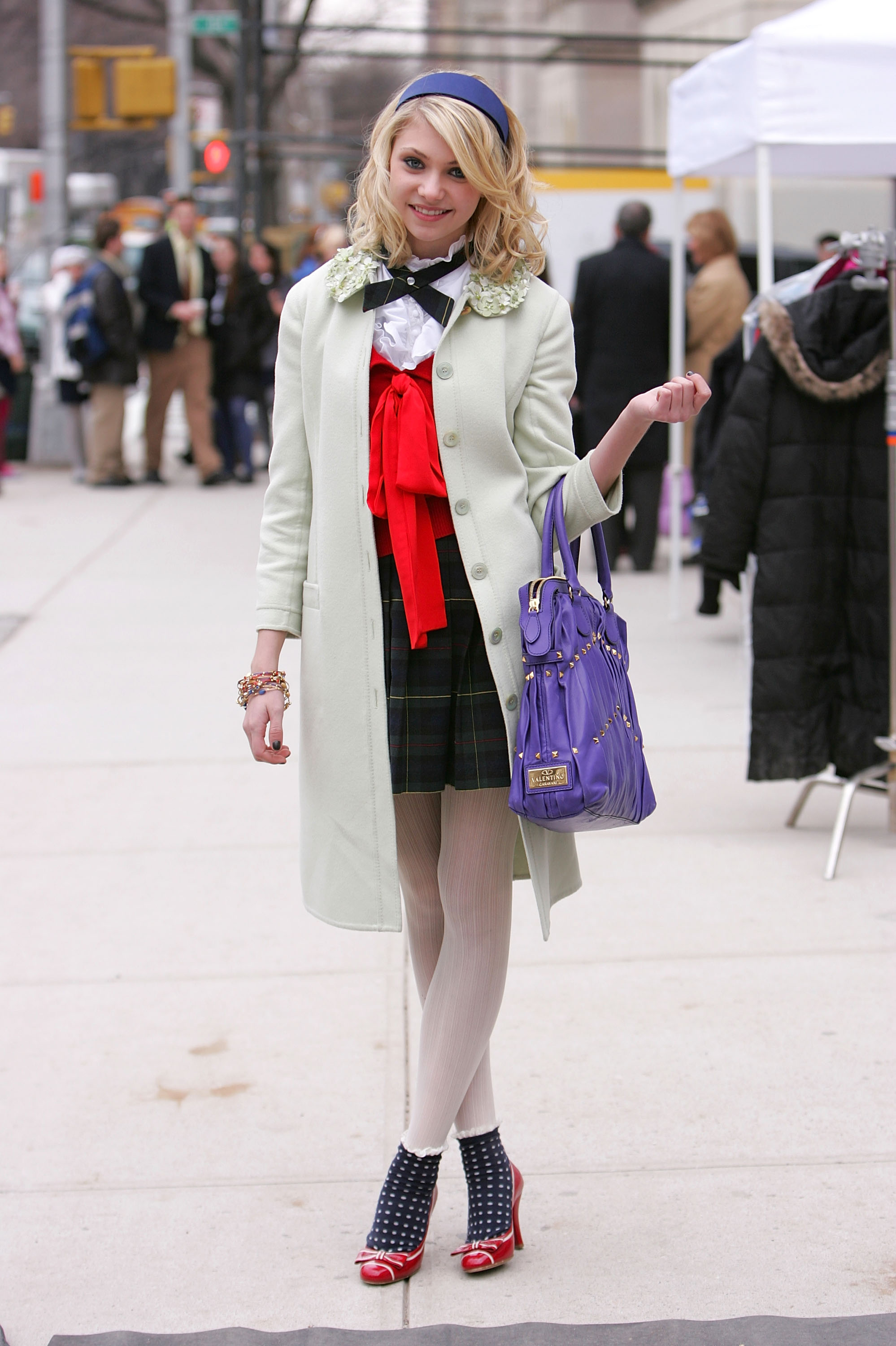 gg - jenny in preppy outfit