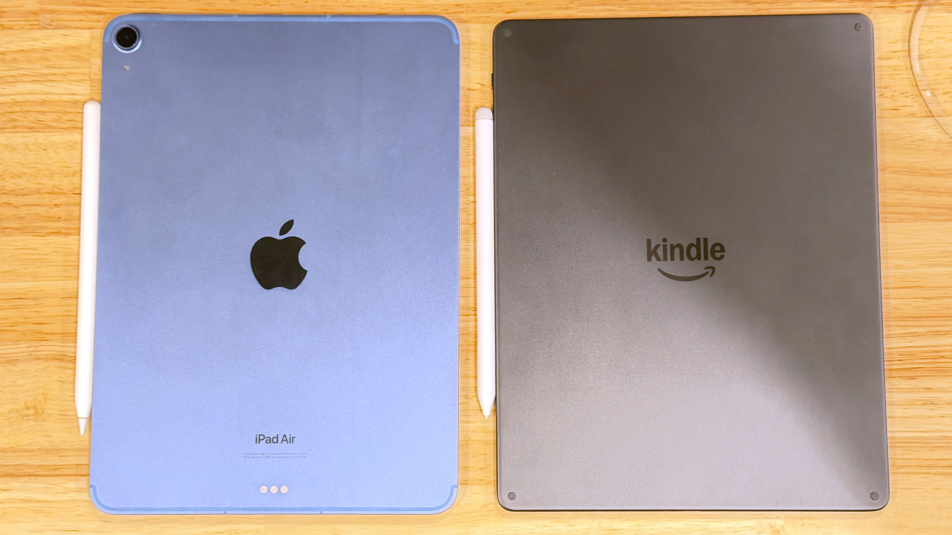 iPad Air and Amazon Kindle Scribe Colorsoft