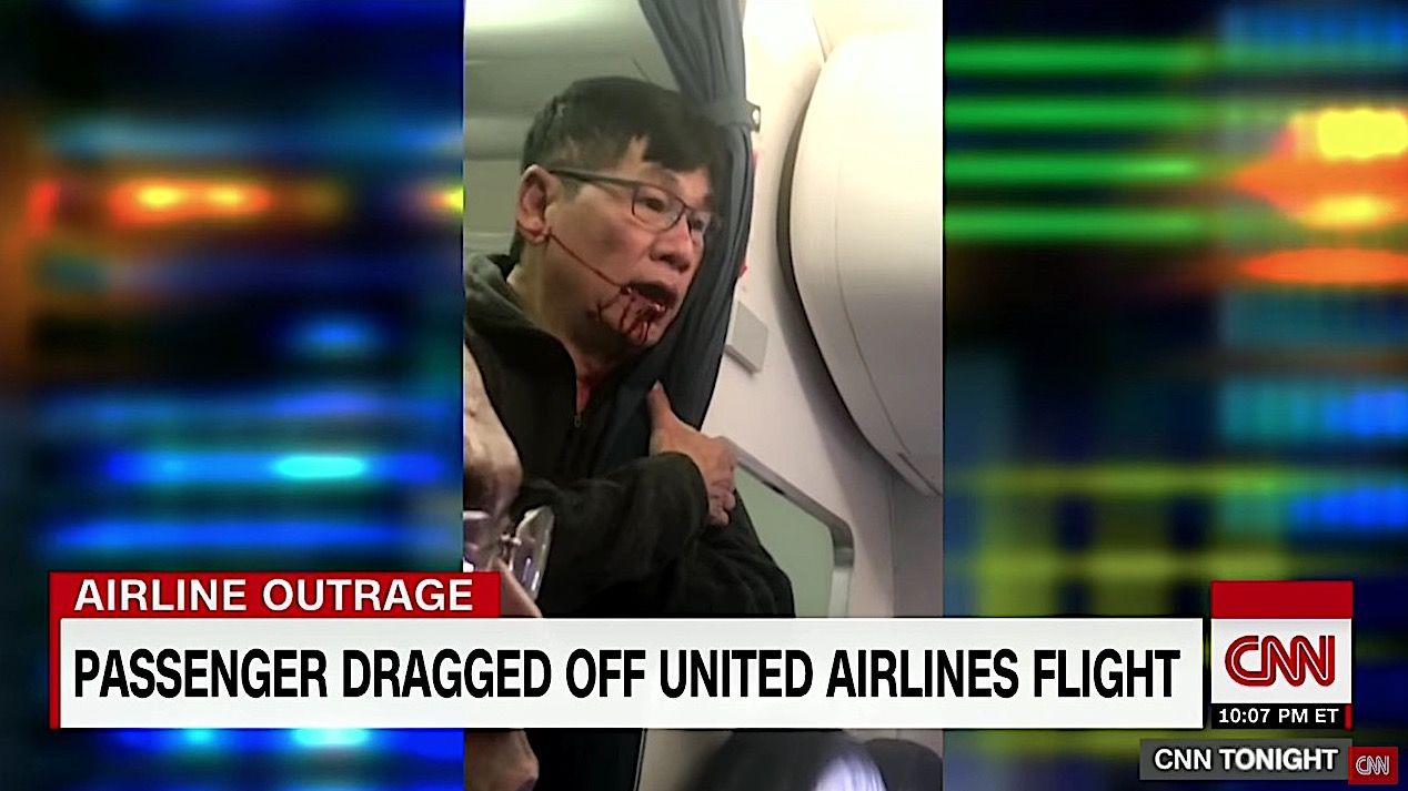 Chicago aviation cop put on leave following United incident