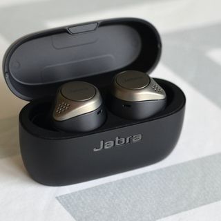 jabra elite 65t carrying case