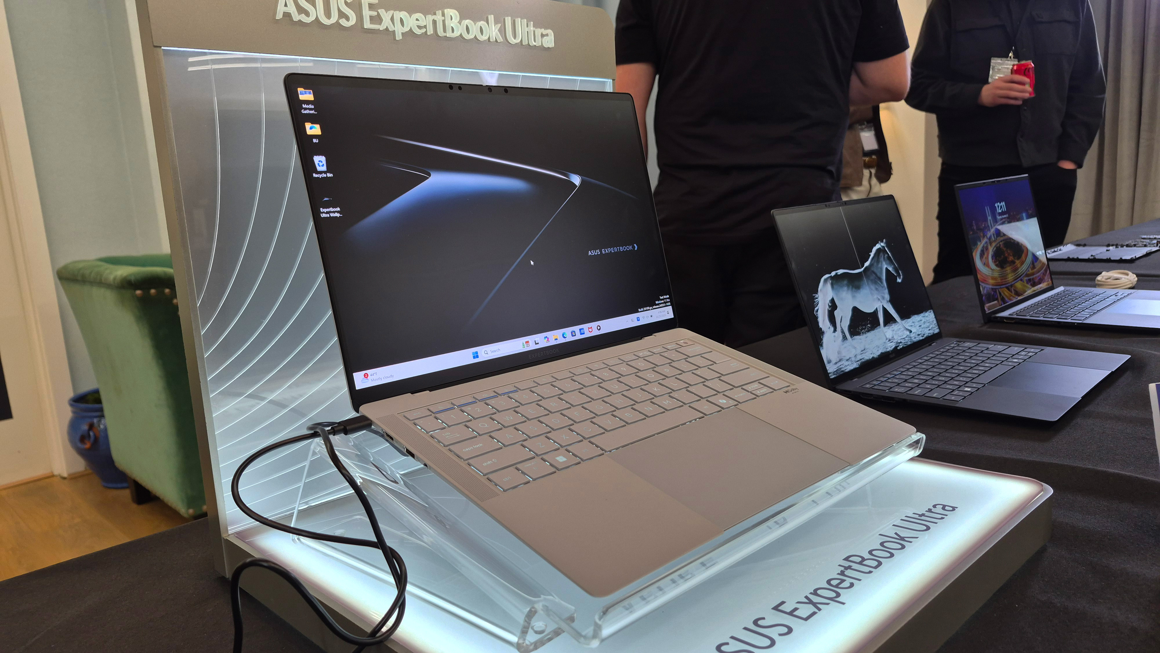 The Asus ExpertBook Ultra on display