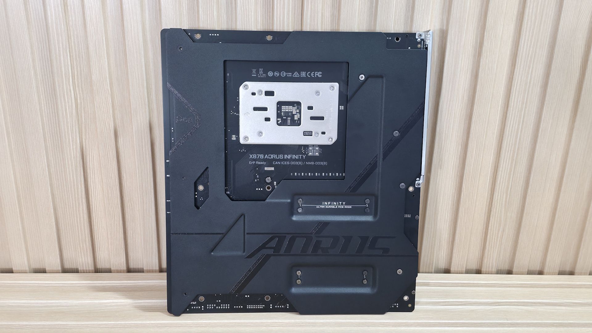 Gigabyte X870 Aorus Infinity - Board images
