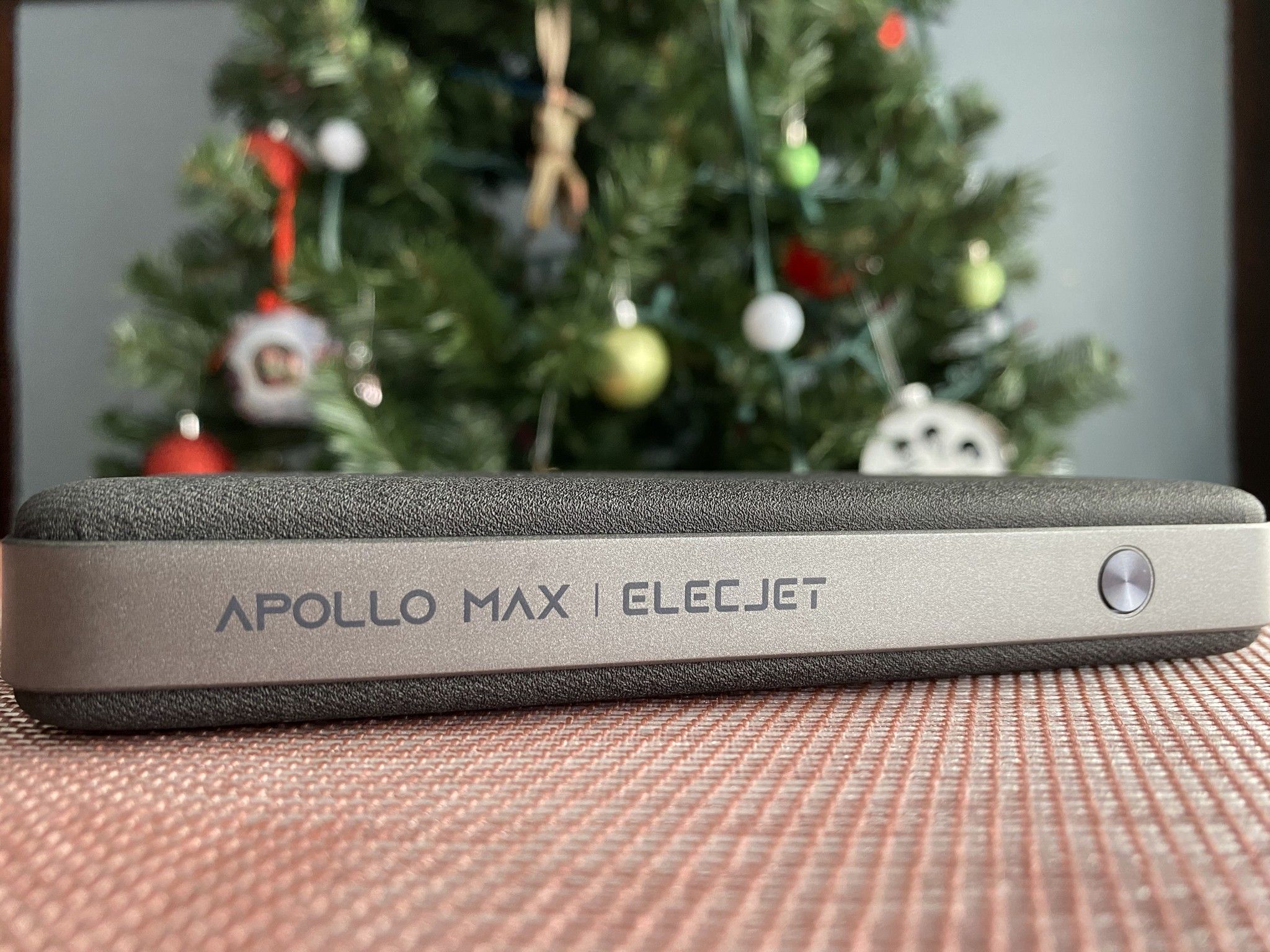 Apollo Max Power Bank review: The fastest battery pack to recharge your ...