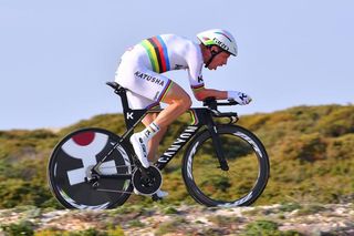 Reigning world time trial champion Tony Martin delivered an impressive ride in the third stage of the Volta ao Algarve, but it wasn't enough to win the stage.