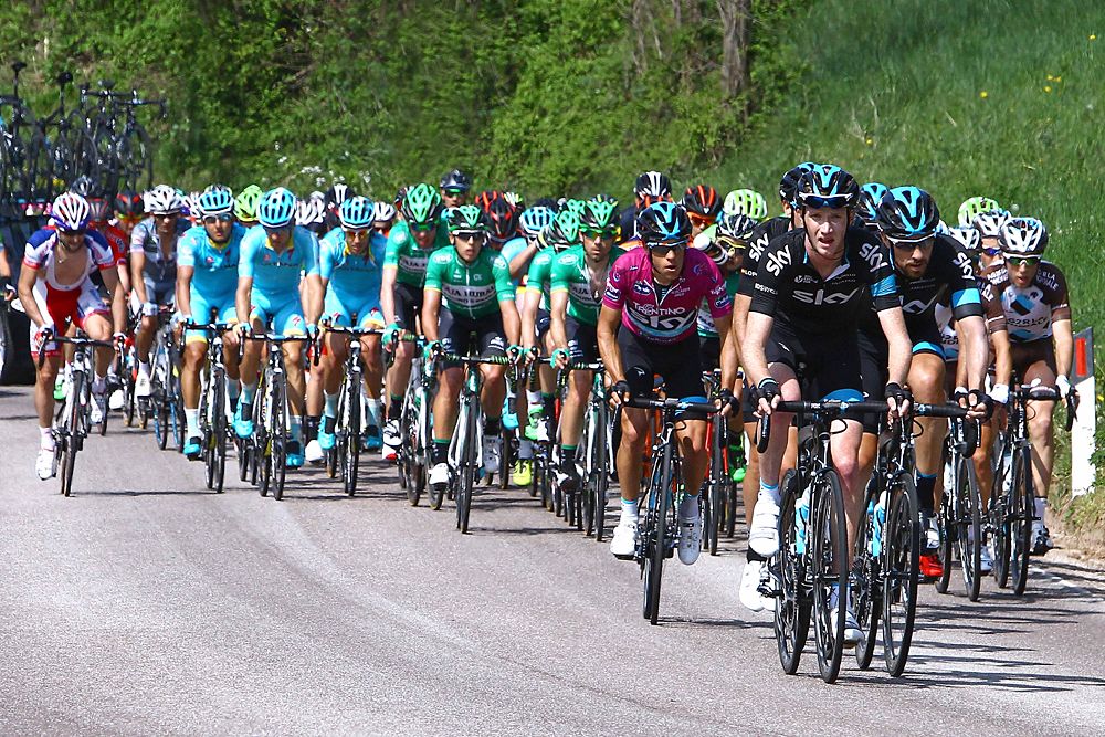 Team Sky lead the chase for race leader Richie Porte