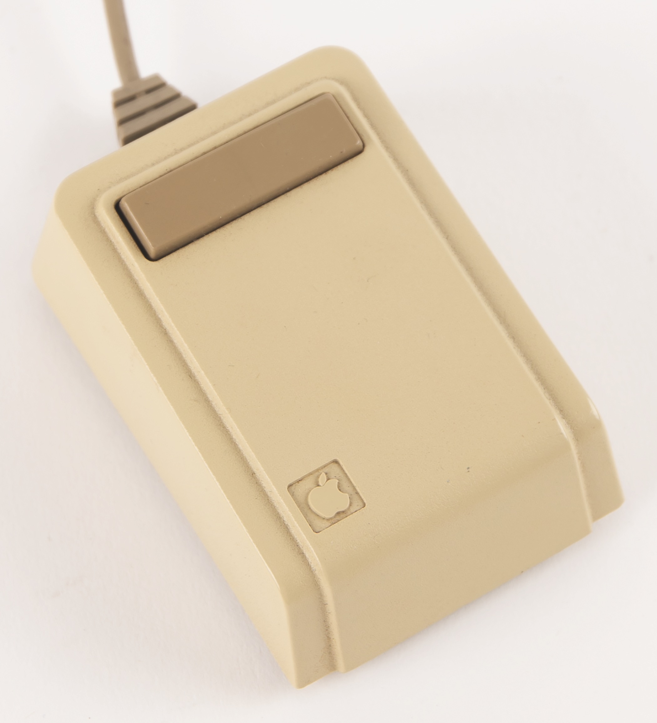 An original Apple Lisa mouse, 1983