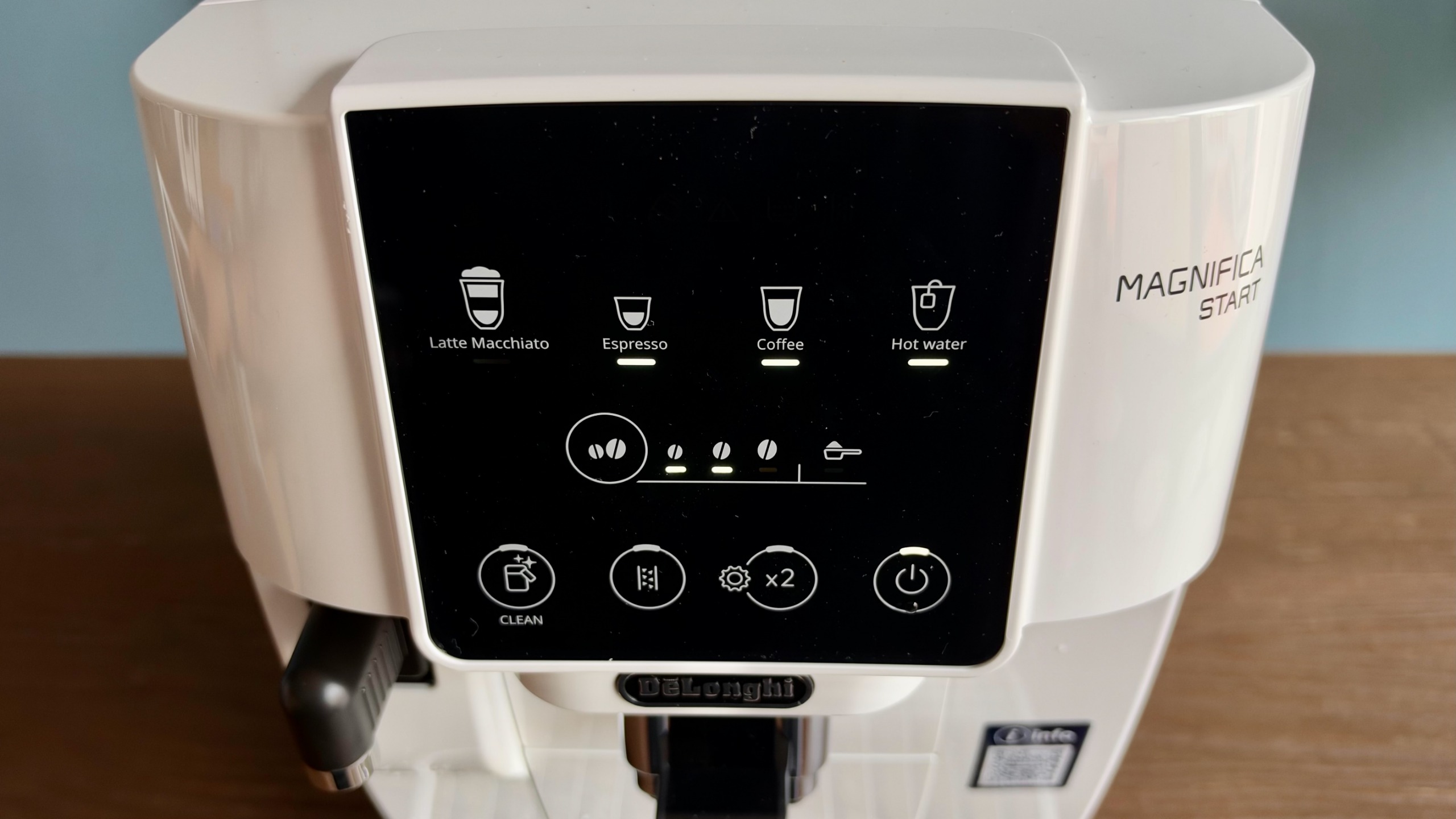Close up of control panel on De'Longhi Magnifica Start