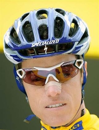 Sylvain Chavanel (Quick Step) started stage four in yellow.