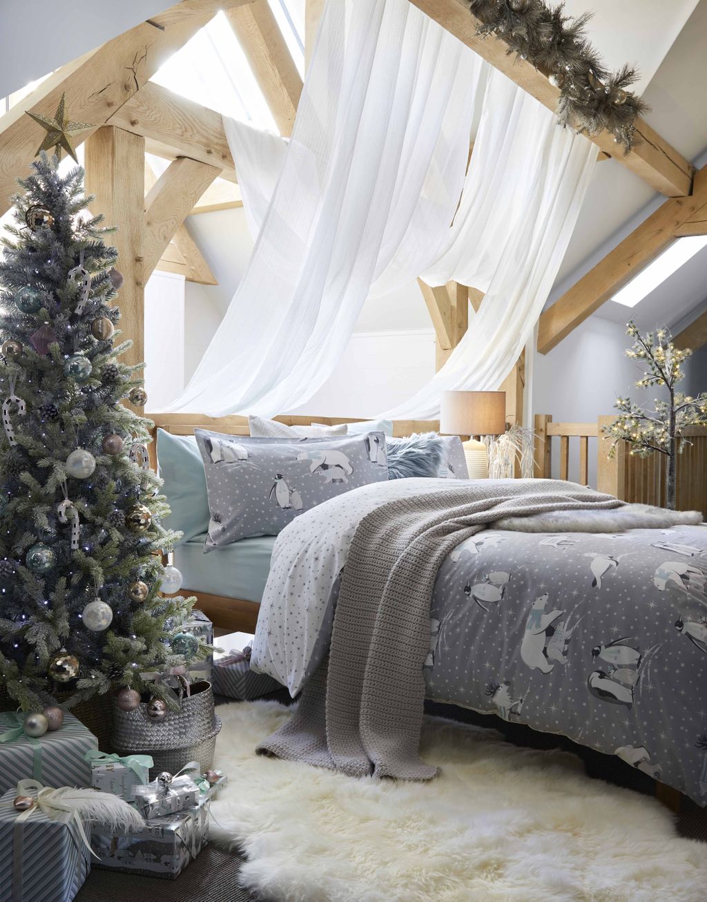Dunelm show us how to do budgetfriendly Christmas decorating (that
