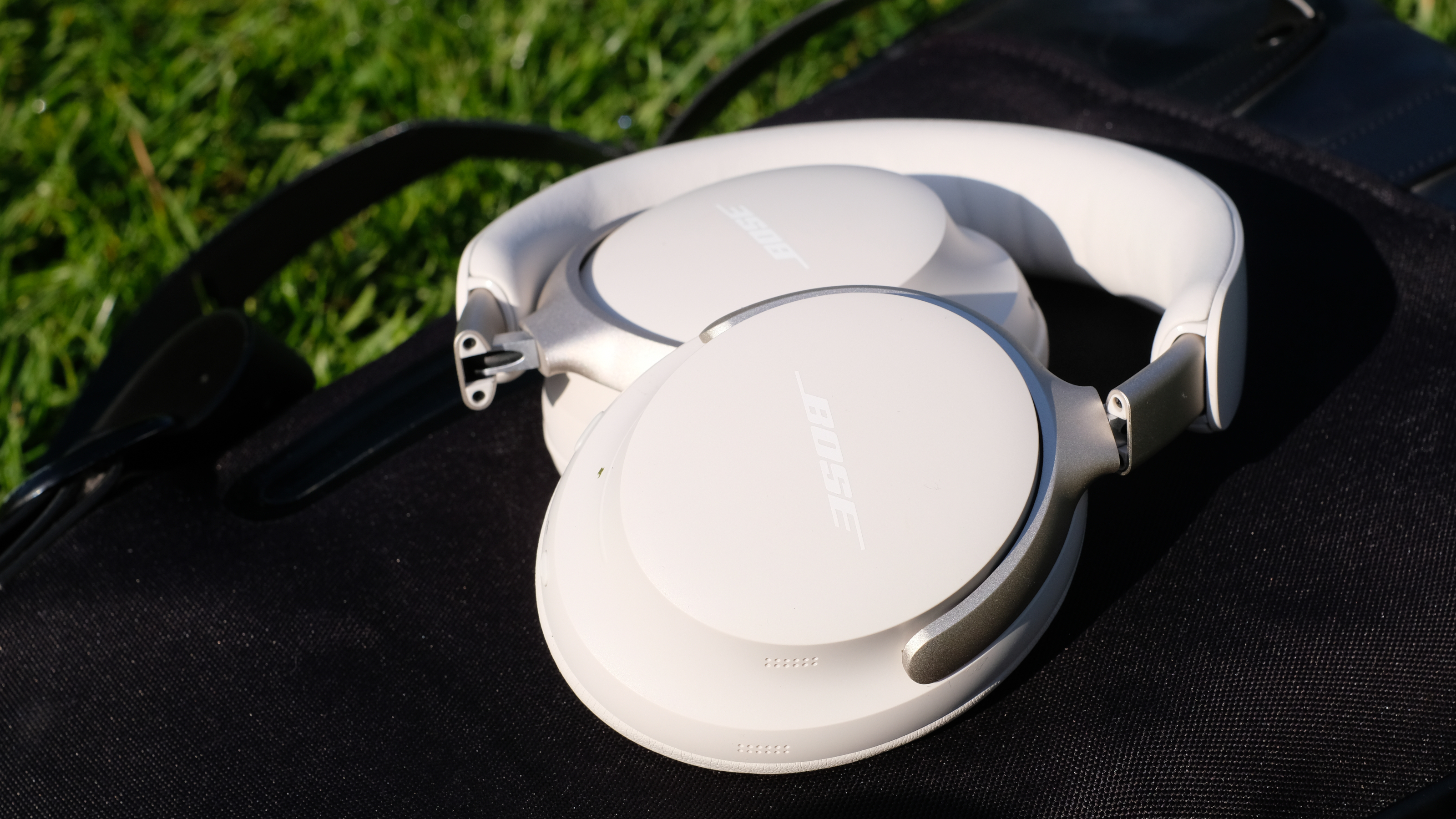 Photograph of Bose QuietComfort Ultra Headphones in white