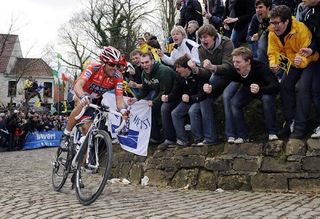 Fabian Cancellara flies up the Kapelmur at the Tour of Flanders.