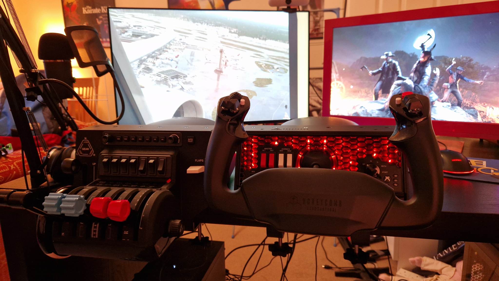 REVIEW: Honeycomb's New Alpha Flight Controls XPC And Bravo Throttle  Quadrant - FSNews