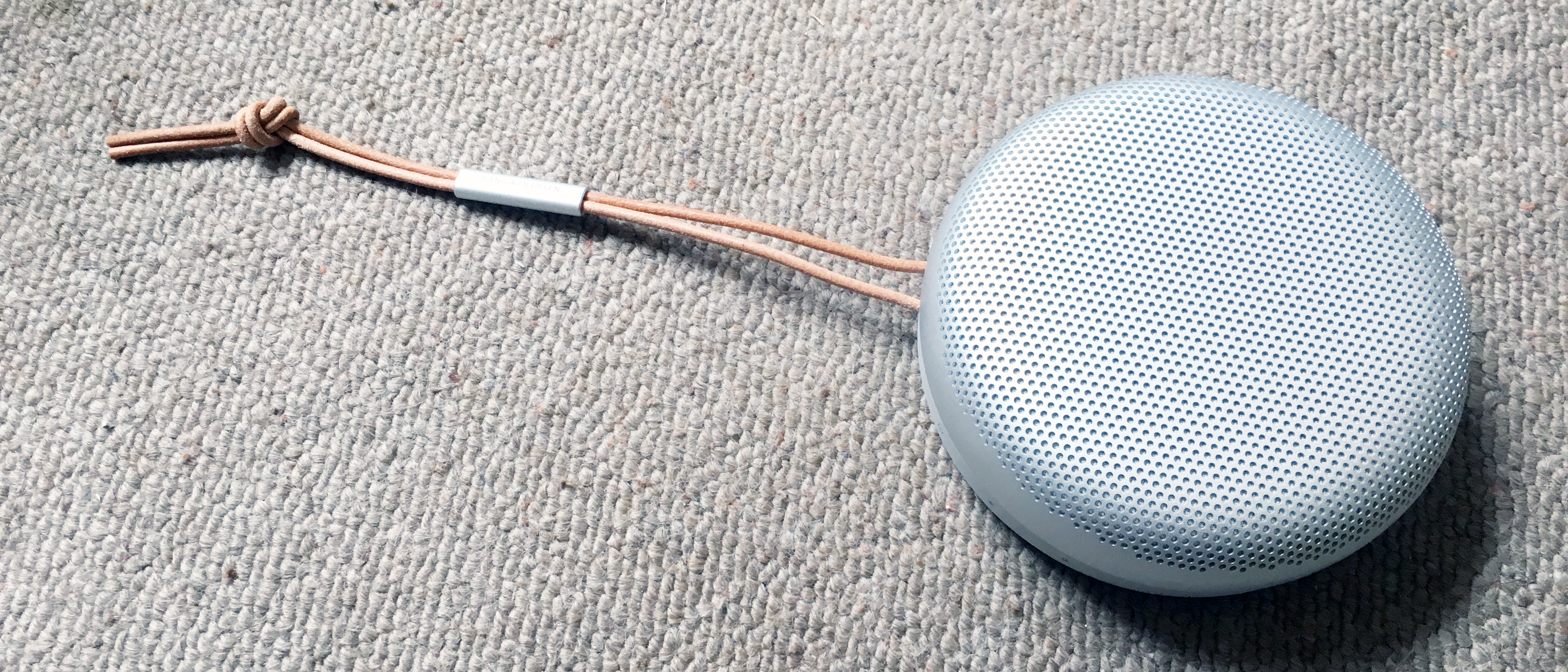 Fake best sale beoplay a1