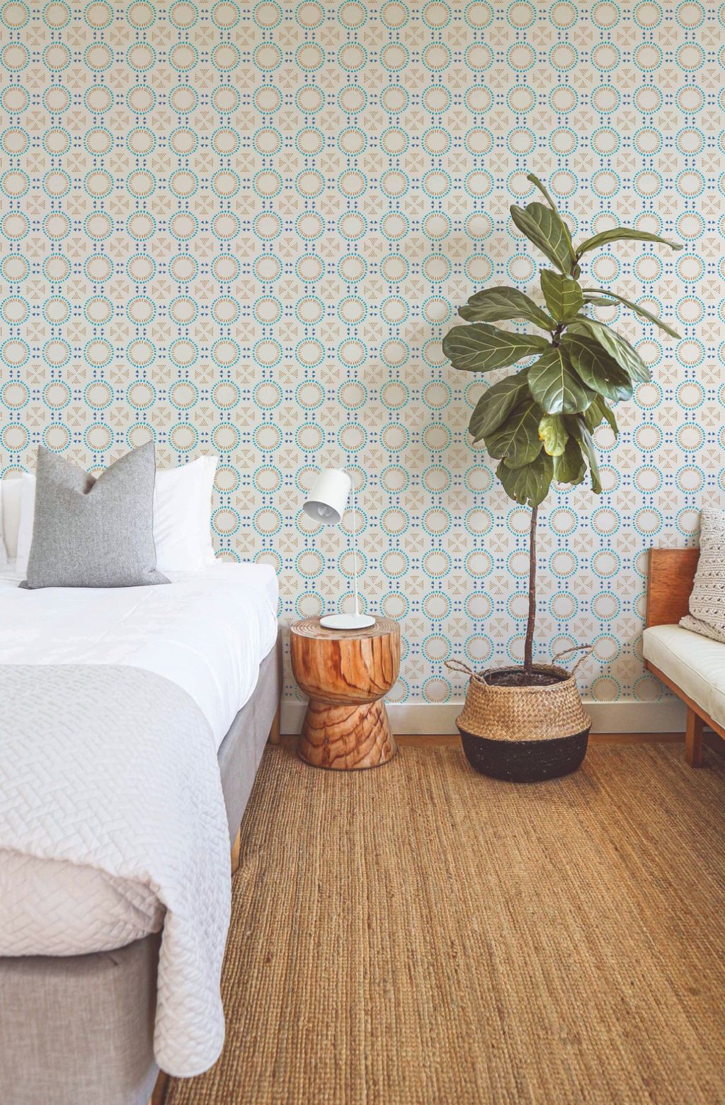 15 bedroom wall decor ideas – dreamy ways to decorate blank space ...