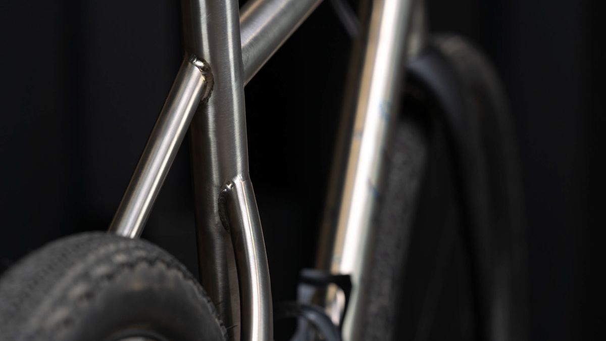 Enve Builders Roundup 2022 - Weis Hammer Gravel Ti