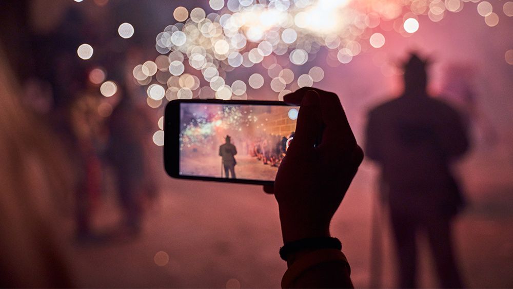 Capture Epic Fireworks Photos This New Year’s Eve
