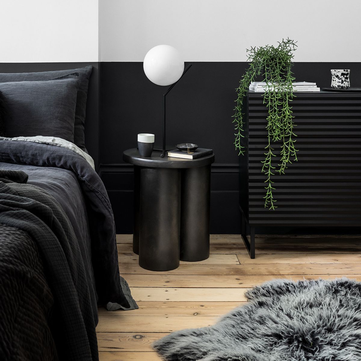 Black color is trendy – here’s how you can use it in your home