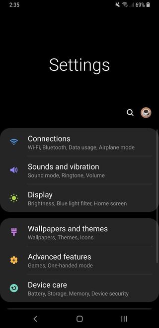 Samsung One UI night mode dark theme
