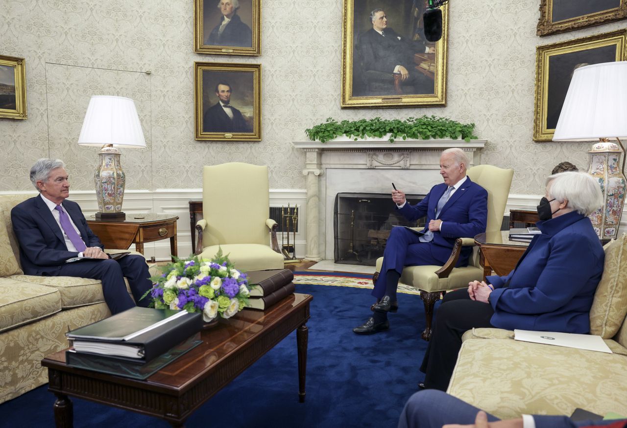 President Biden meets with Jerome Powell, Janet Yellen on May 31, 2022