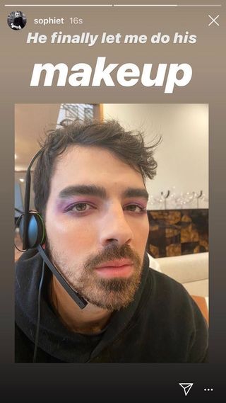 Joe Jonas makeup