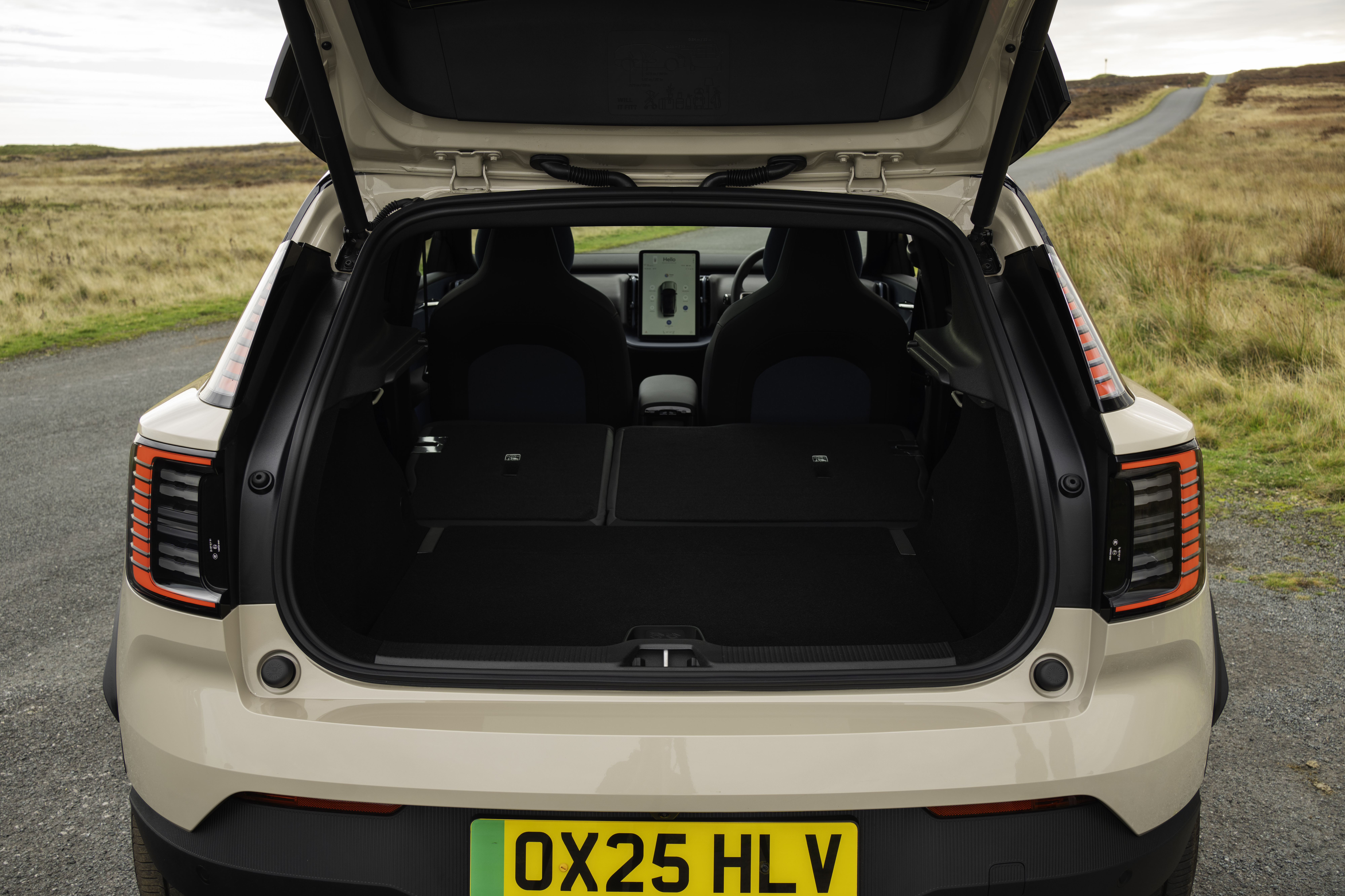 Images of the all new Volvo EX30 Cross Country