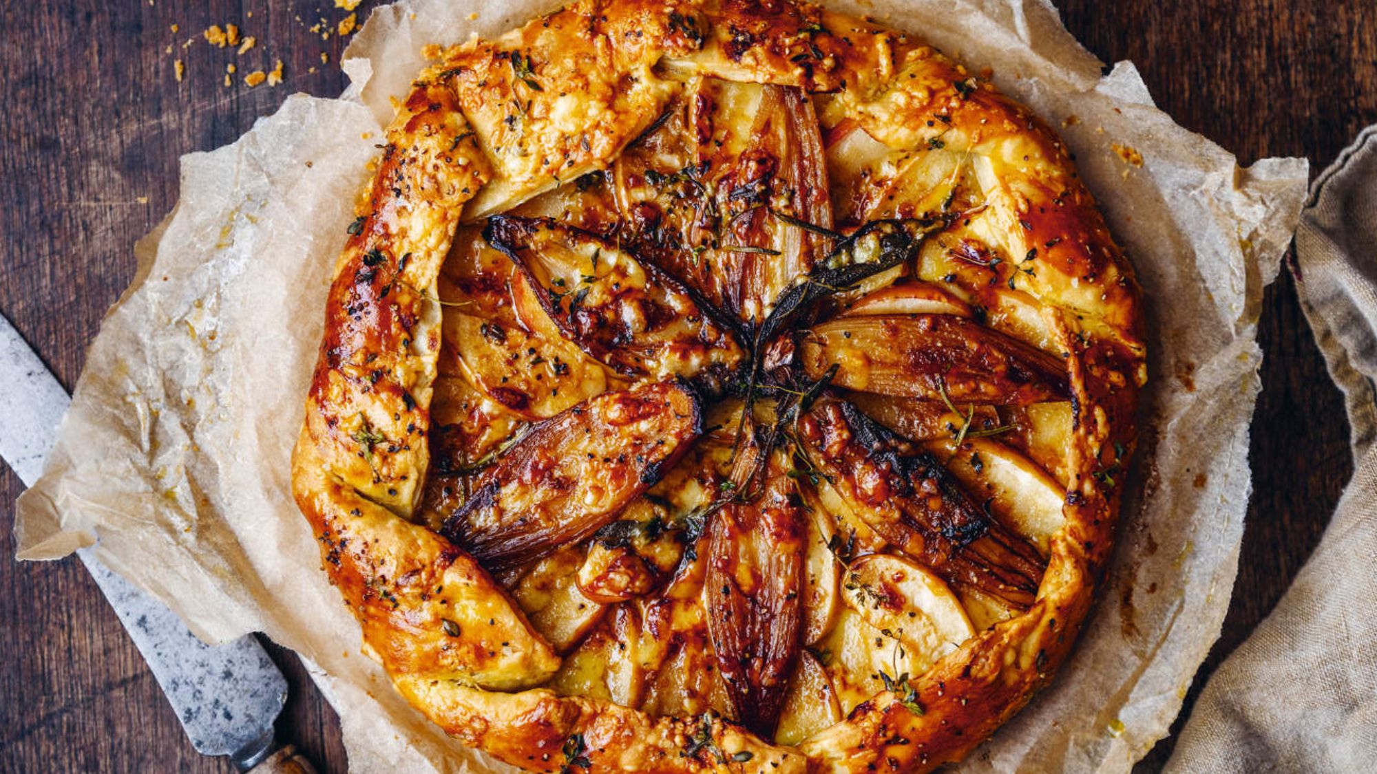 Apple, shallot, cheddar and thyme galette