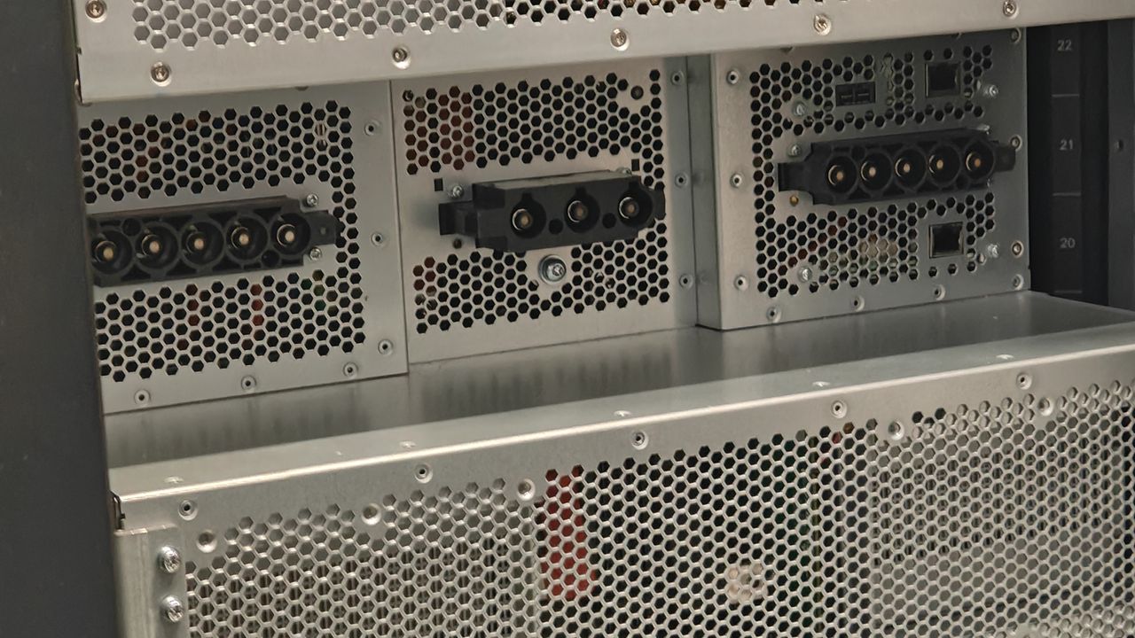 NVL72 800VDC power ports on the back of the sidecar rack