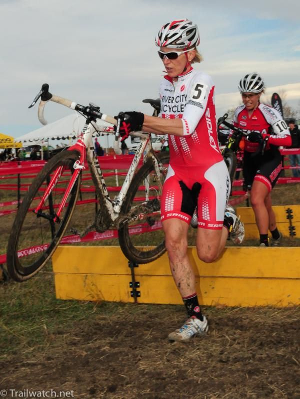 Sue Butler (River City Bicycles) with Amanda Carey in hot pursuit
