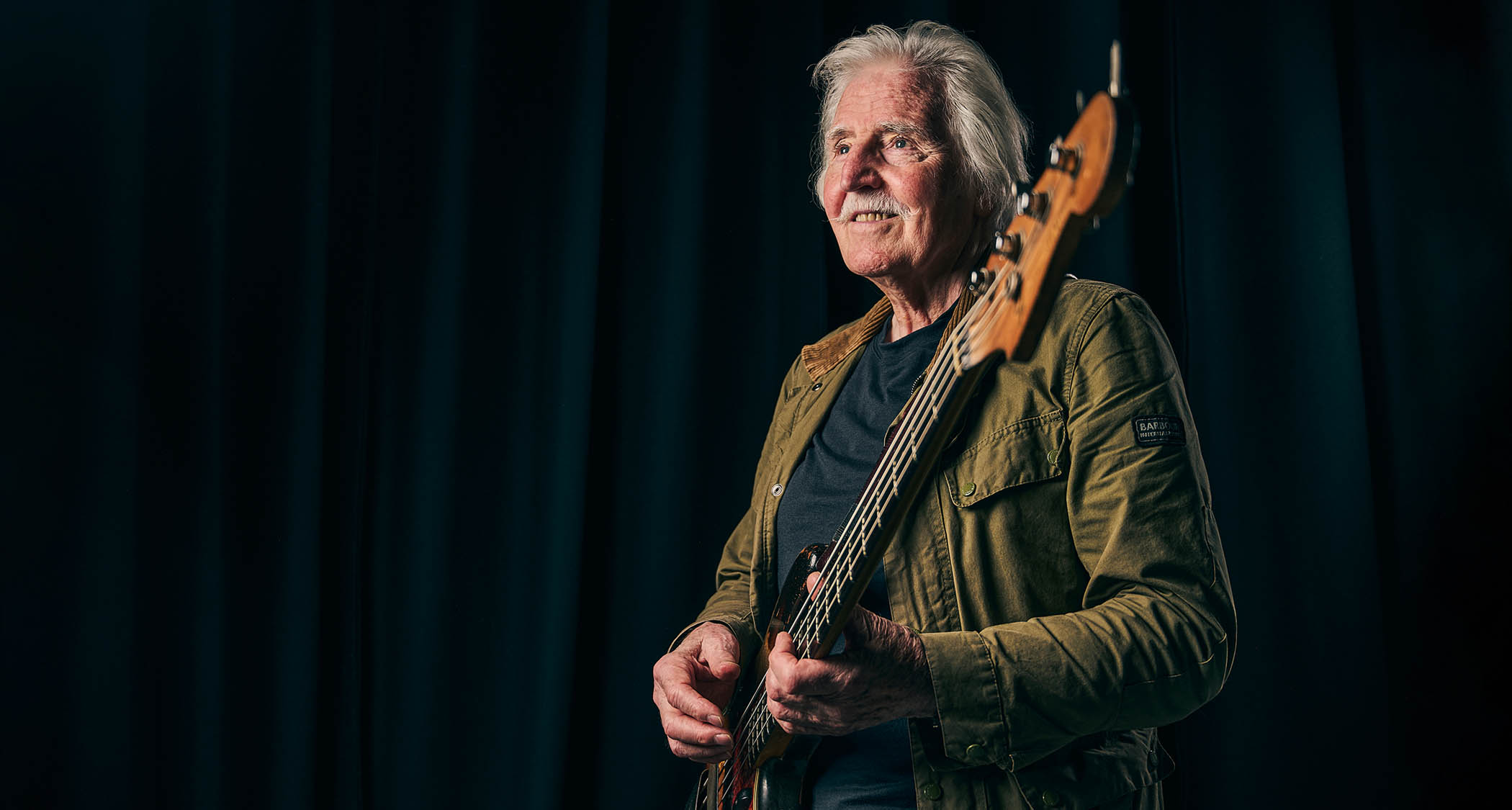 Leo Lyons with his 1962 Fender Jazz Bass