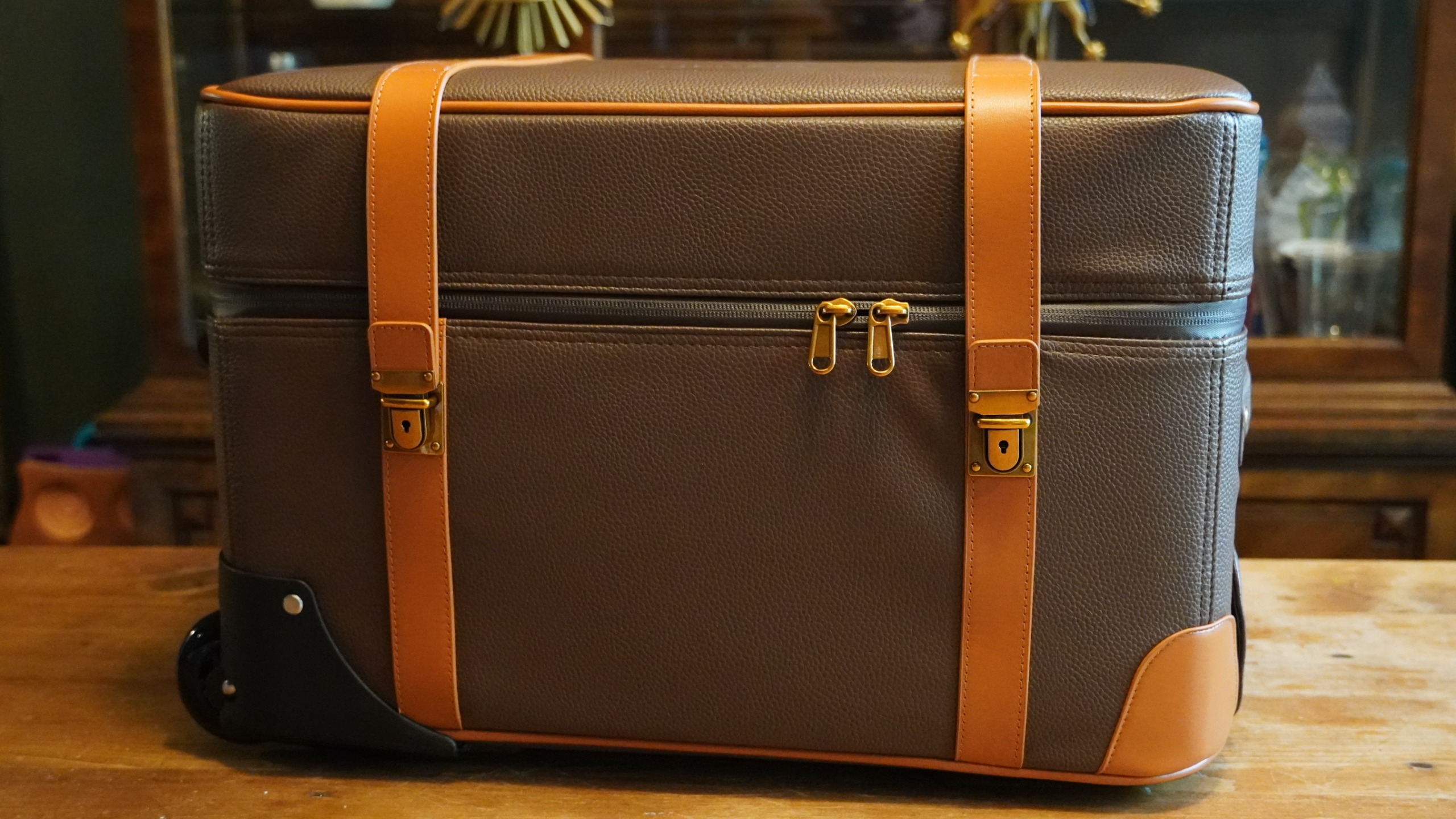 The storage case for the Hisense XR10.